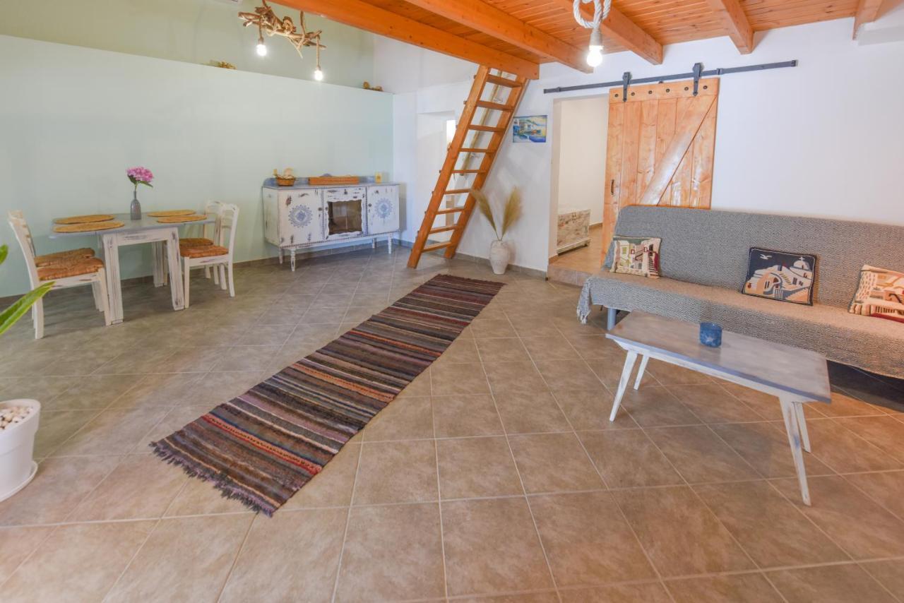 Merabello Beach House Poseidonion ภายนอก รูปภาพ